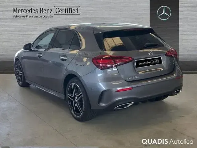 Usado Mercedes A250 218 CV (160 kW) 2026 Gris montaña