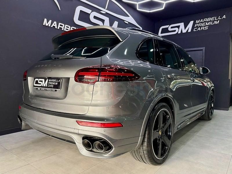 Usado Porsche Cayenne GTS 441 CV (324 kW) 2016 Gris / plata SUV