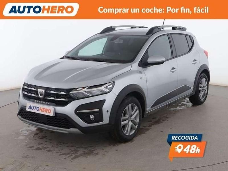 Plateado Usado 2022 Dacia Sandero Comfort Utilitario | 13.809 € (Precio justo) - Imagen 1/3