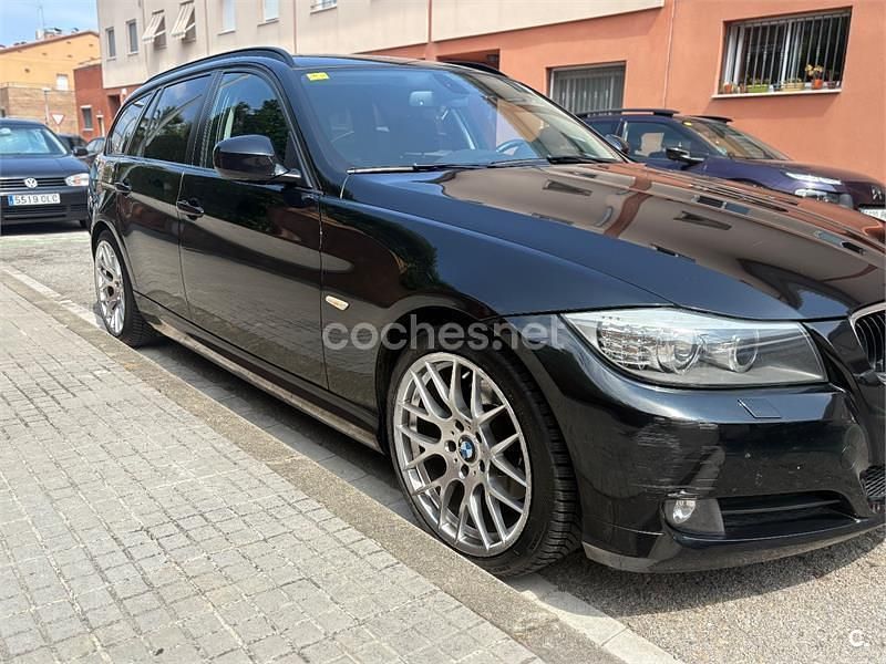 Negro Usado 2012 BMW 318 Familiar | 8500 € (Precio justo) - Imagen 1/3