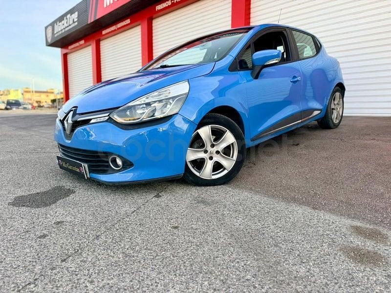 Usado Renault Clio GrandTour 90 CV (66 kW) 2015 Azul Familiar