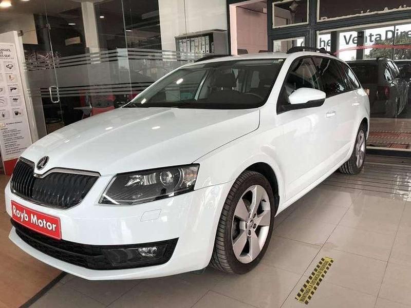 Usado Skoda Octavia Style 110 CV (80 kW) 2016 Blanco Utilitario