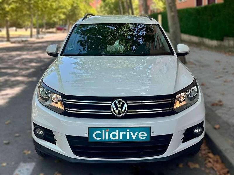 Begagnad VW Tiguan 140 HK (102 kW) 2012 Vit SUV