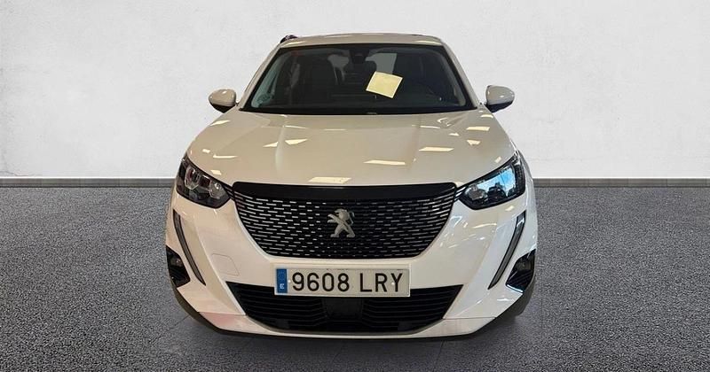 Usado Peugeot 2008 Allure 110 CV (80 kW) 2021 SUV