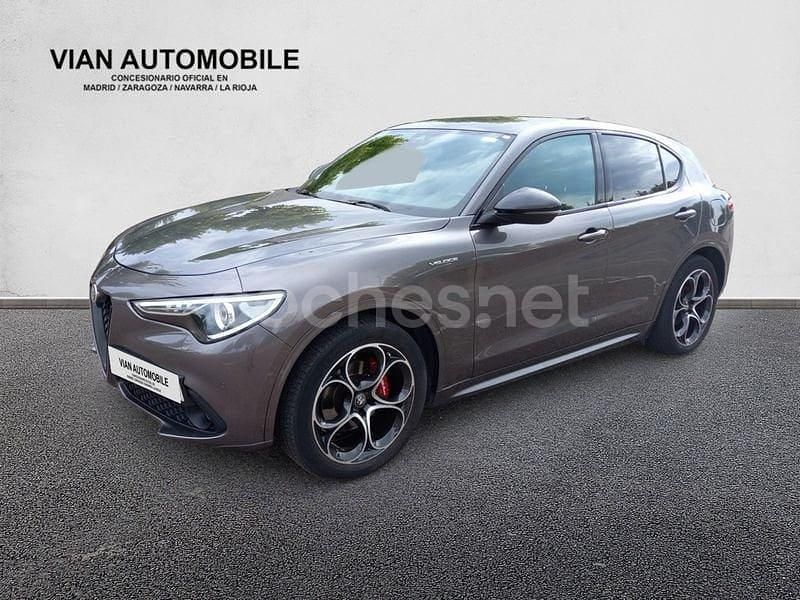 Blanco Usado 2022 Alfa Romeo Stelvio Veloce SUV | 32.990 € (Un poco caro) - Imagen 1/4