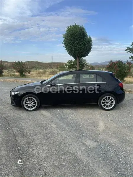 Usado Mercedes A180 136 CV (100 kW) 2020 Negro Berlina