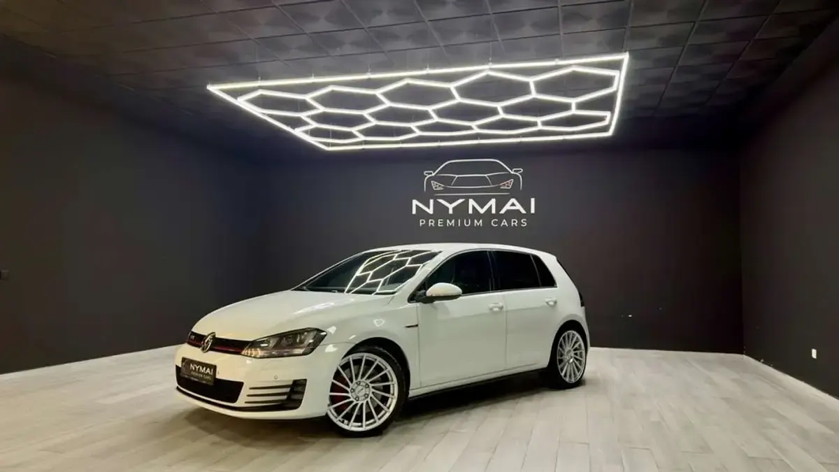 Usado VW Golf VII GTI 230 CV (169 kW) 2014 Blanco Utilitario