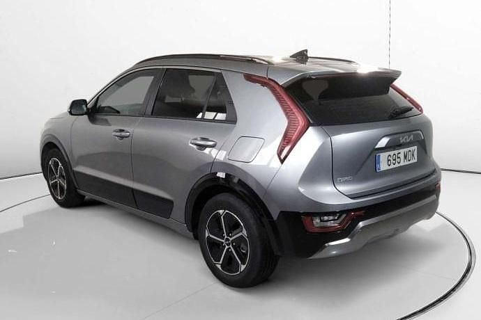 Usado Kia Niro 141 CV (103 kW) 2023 SUV