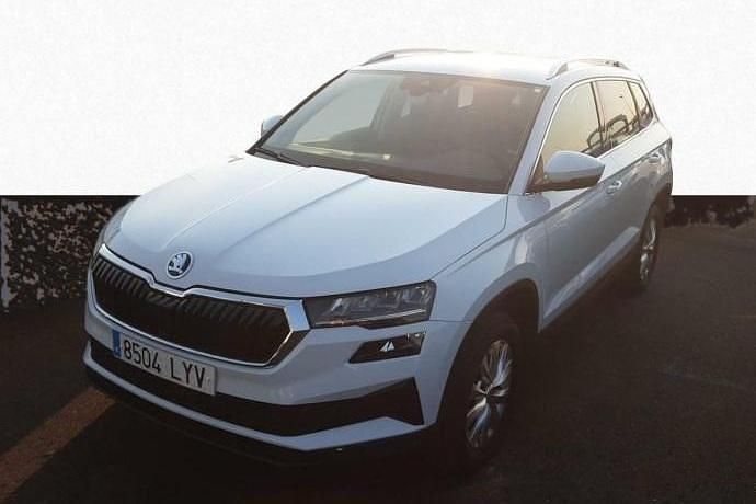 Blanco Usado 2022 Skoda Karoq Ambition SUV | 21.600 € (Precio justo) - Imagen 1/4