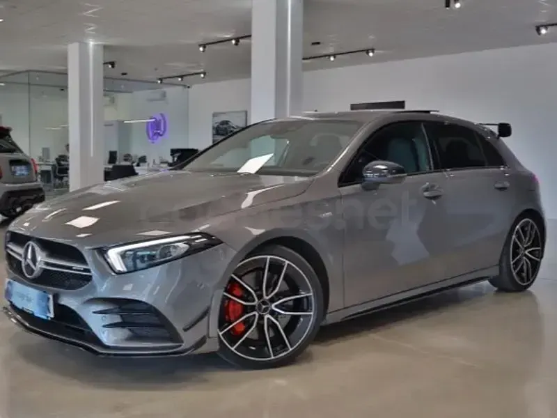 Usado Mercedes A35 AMG 306 CV (225 kW) 2022 Gris / plata Berlina