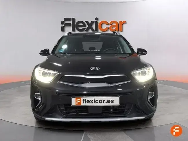 Usado Kia Stonic 120 CV (88 kW) 2021 Negro SUV