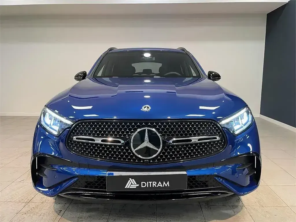 Nuevo Mercedes GLC300de 333 CV (244 kW) 2026 Azul SUV