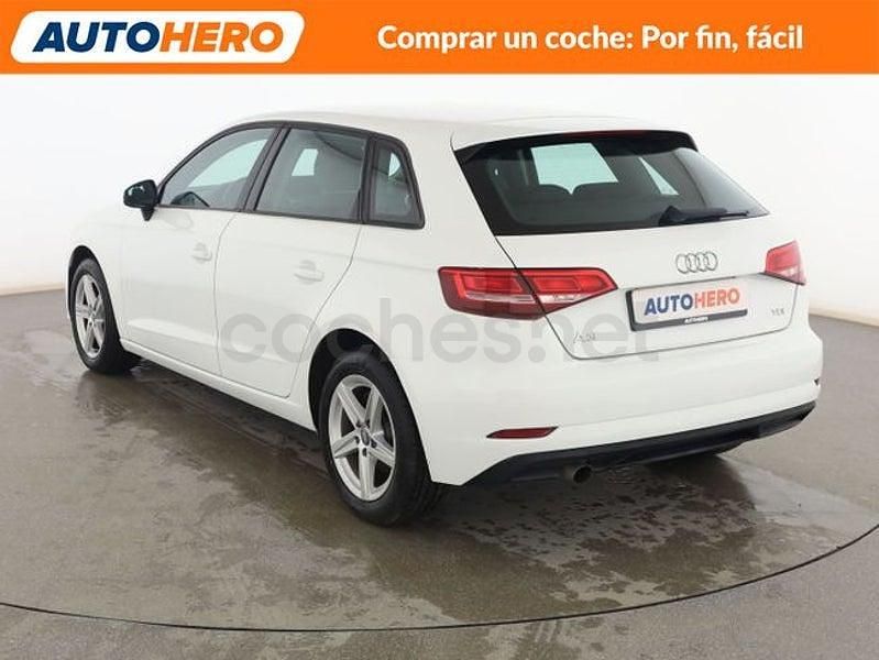 Usado Audi A3 110 CV (80 kW) 2016 Blanco Berlina