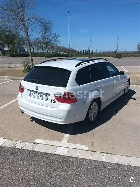 Usado BMW 320 150 CV (110 kW) 2005 Blanco Familiar