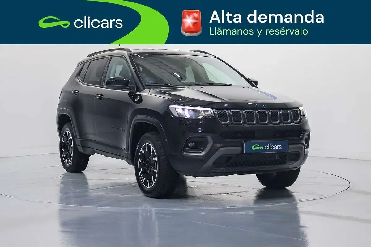 Usado Jeep Compass Trailhawk 179 CV (131 kW) 2024 Negro SUV