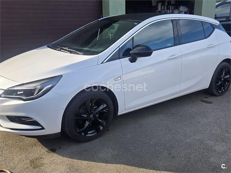 Usado Opel Astra Dynamic 125 CV (91 kW) 2018 Blanco Berlina