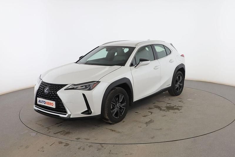 Usado Lexus UX 250h Business Edition 184 CV (135 kW) 2019 Blanco SUV
