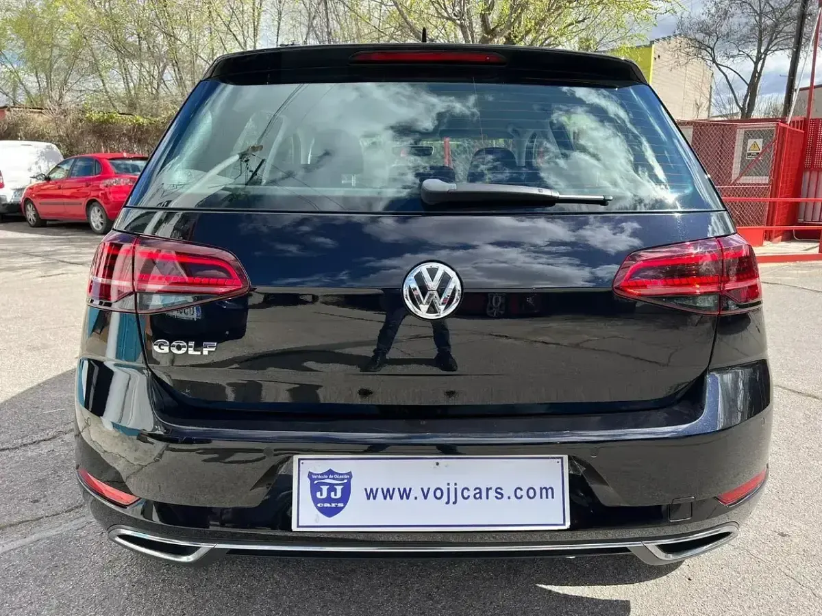 Usado VW Golf VII Sportline 150 CV (110 kW) 2019 Negro Utilitario