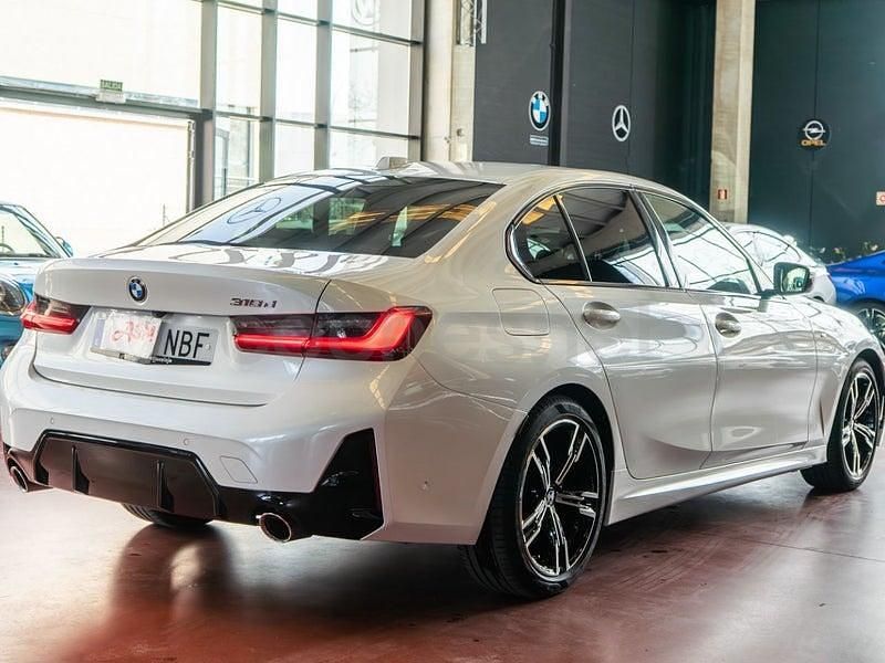 Usado BMW 318 Sport Line 150 CV (110 kW) 2025 Blanco Berlina