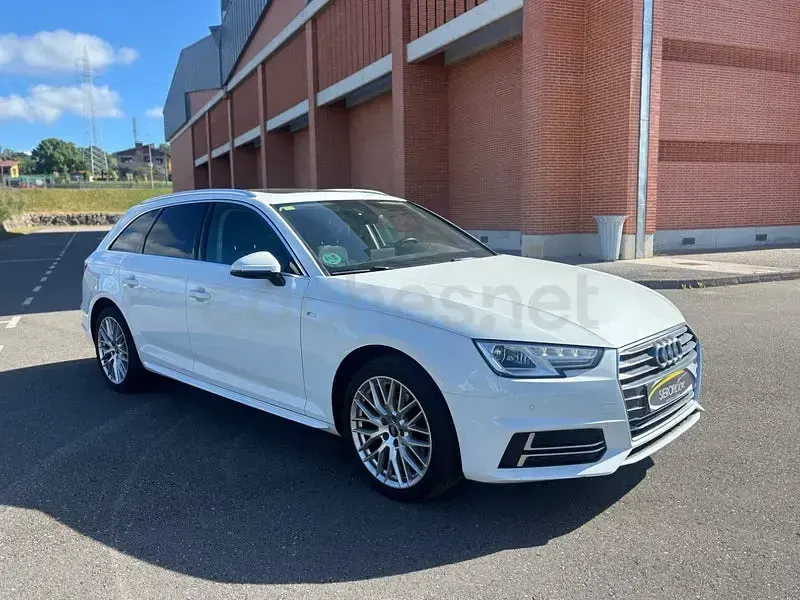 Usado Audi A4 S-Line 150 CV (110 kW) 2018 Blanco Familiar