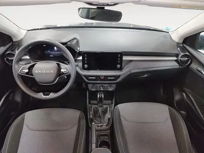 Usado Skoda Fabia Selection 115 HP (84 kW) 2025 Cinzento Citadino