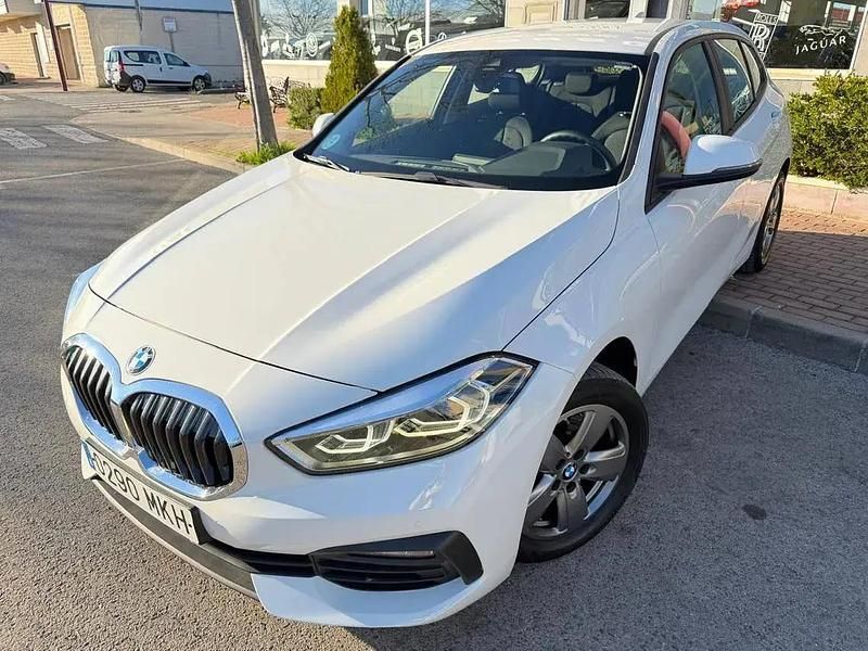 Usado BMW 116 116 CV (85 kW) 2023 Blanco Utilitario