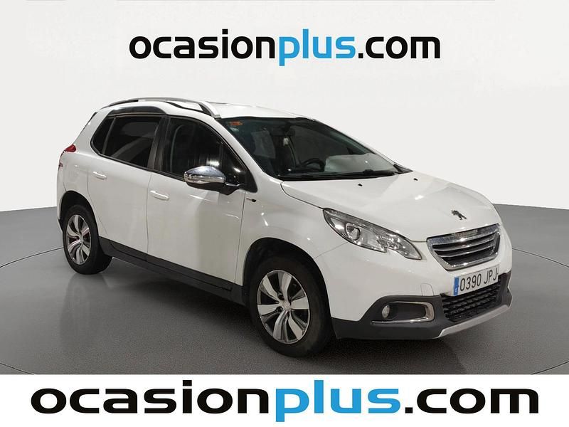 Usado Peugeot 2008 Style 100 CV (73 kW) 2016 Blanco SUV