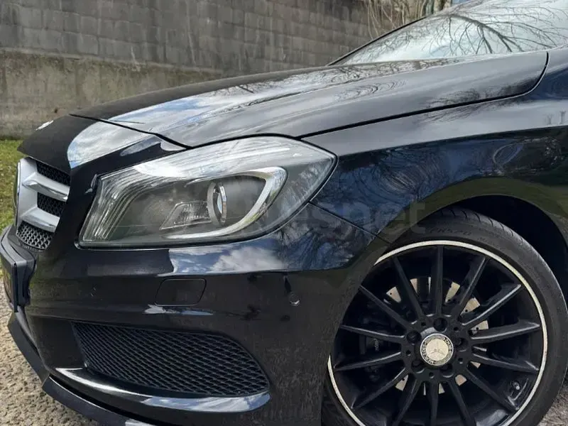 Usado Mercedes A200 AMG line 156 CV (114 kW) 2015 Negro Berlina
