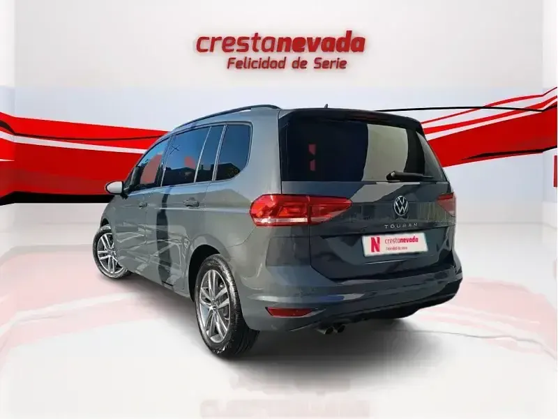 Usado VW Touran 150 CV (110 kW) 2025 Monovolumen