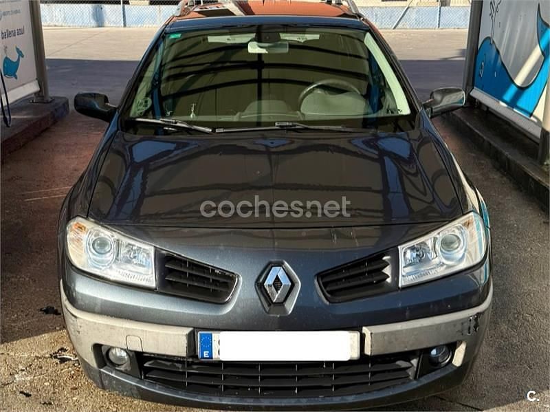 Gris / plata Usado 2008 Renault Mégane GrandTour Dynamique Familiar | 4700 € (Precio justo) - Imagen 1/4