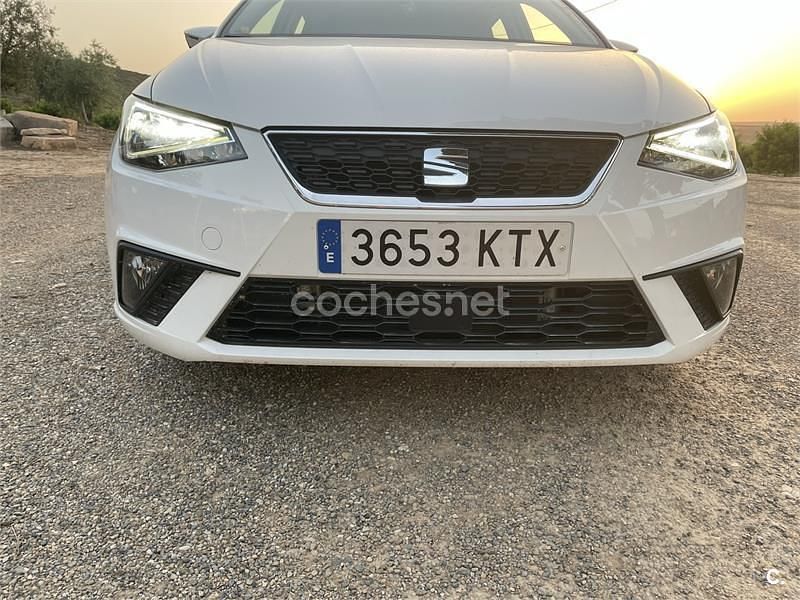 Usado Seat Ibiza Style Plus 95 CV (69 kW) 2018 Blanco Utilitario