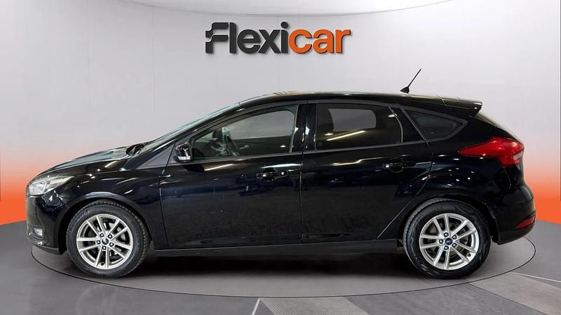 Używany Ford Focus Trend 105 KM (77 kW) 2018 Czarny Sedan/Limuzyna