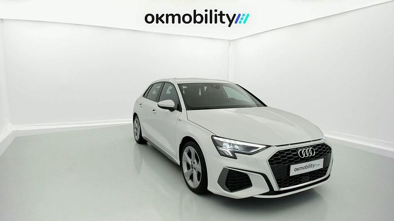 Usado Audi A3 Sportback e-tron S-Line 150 CV (110 kW) 2023 Ibis weiss Utilitario