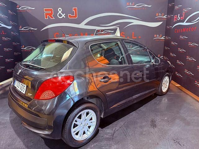 Usado Peugeot 207 75 CV (55 kW) 2008 Negro Berlina