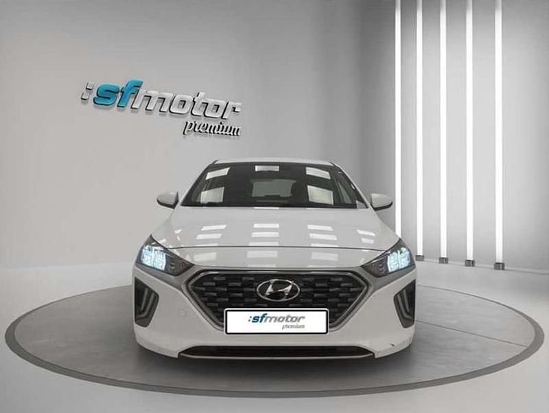 Usado Hyundai Ioniq 141 CV (103 kW) 2022 Blanco Utilitario