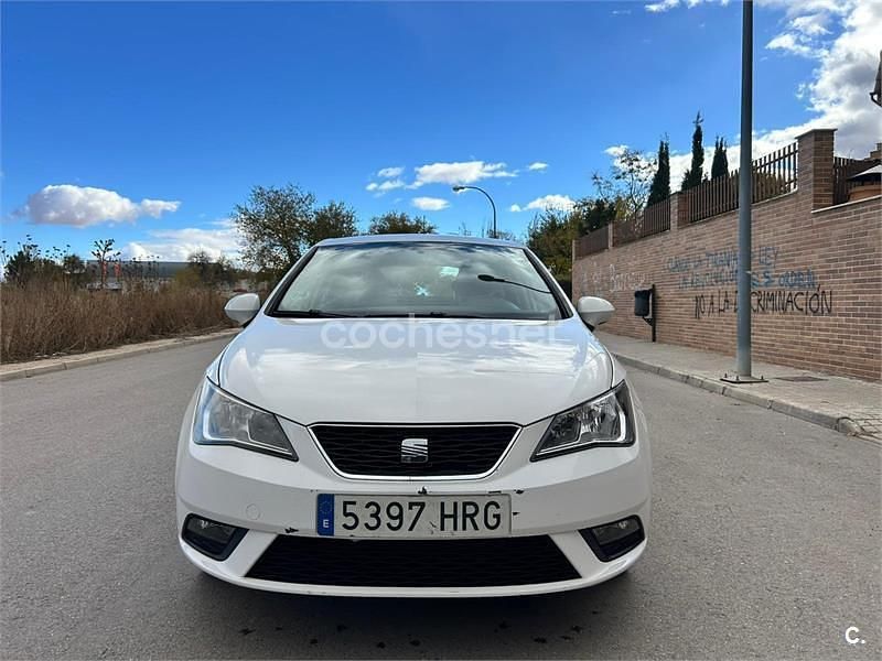 Blanco Usado 2013 Seat Ibiza I-Tech Berlina | 4490 € (Super precio) - Imagen 1/4