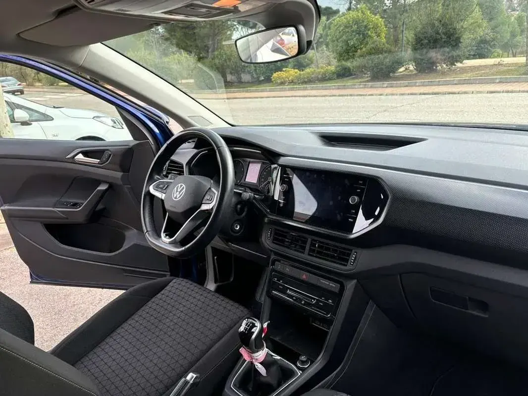 Usado VW T-Cross Advance 110 CV (80 kW) 2022 Azul SUV