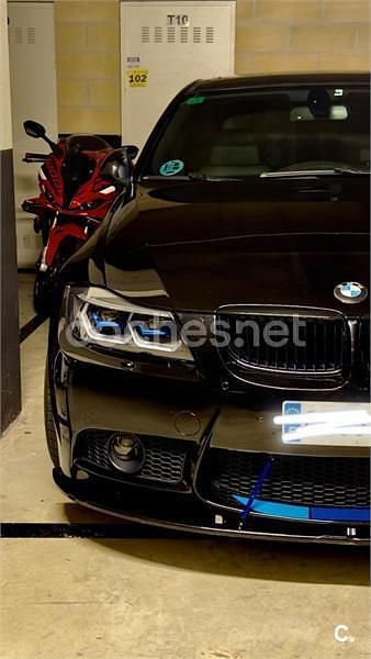 Negro Usado 2005 BMW 330 Familiar | 10.500 € - Imagen 1/4