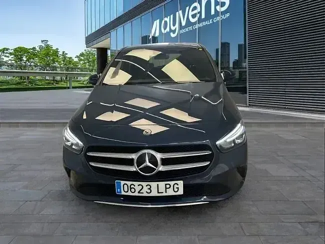 Gebraucht Mercedes B200 150 PS (110 kW) 2021 Blau Van / Kleinbus