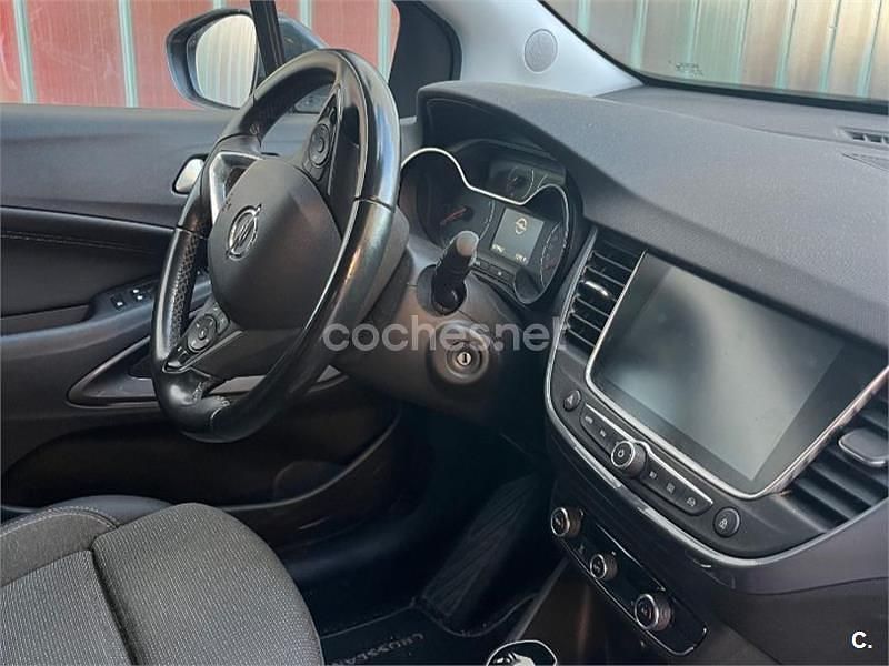 Usado Opel Crossland X Business Elegance 130 CV (95 kW) 2021 Blanco SUV