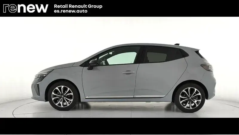 Usado Renault Clio V Techno 100 CV (73 kW) 2025 Gris Berlina