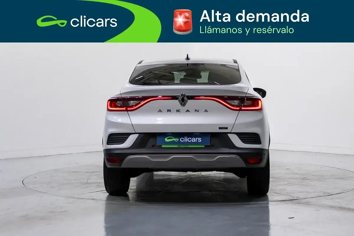 Usado Renault Arkana Techno 145 CV (106 kW) 2023 Blanco SUV