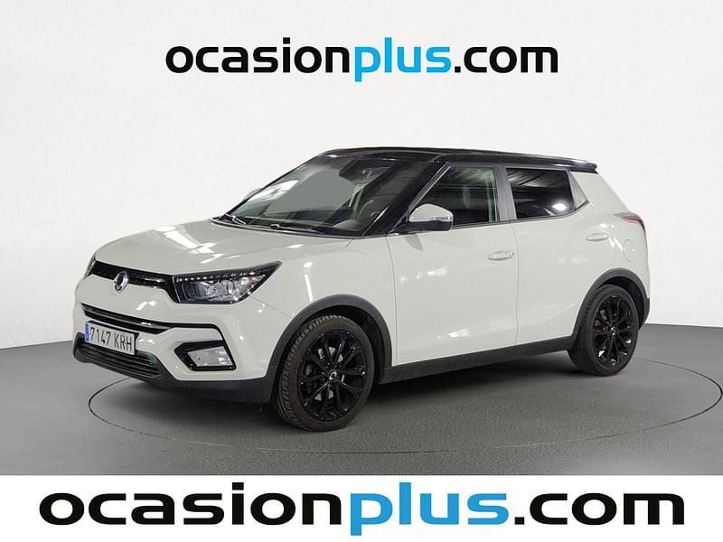 Usado Ssangyong (KGM) Tivoli Limited 128 CV (94 kW) 2018 Blanco SUV