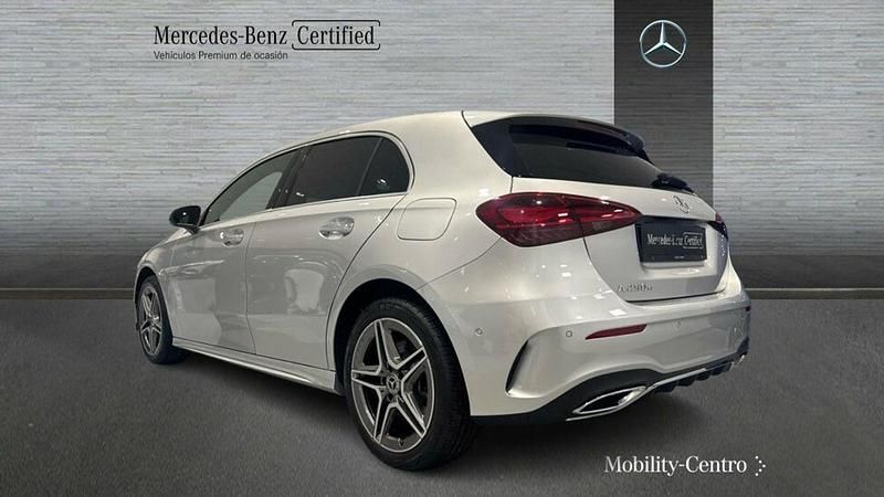 Usado Mercedes A250 217 CV (159 kW) 2024 Plata iridio metalizado Utilitario