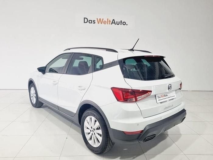 Blanco Nuevo 2025 Seat Arona Style SUV | 22.980 € - Imagen 1/4