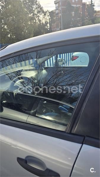 Usado Citroën C4 90 CV (66 kW) 2007 Azul Berlina