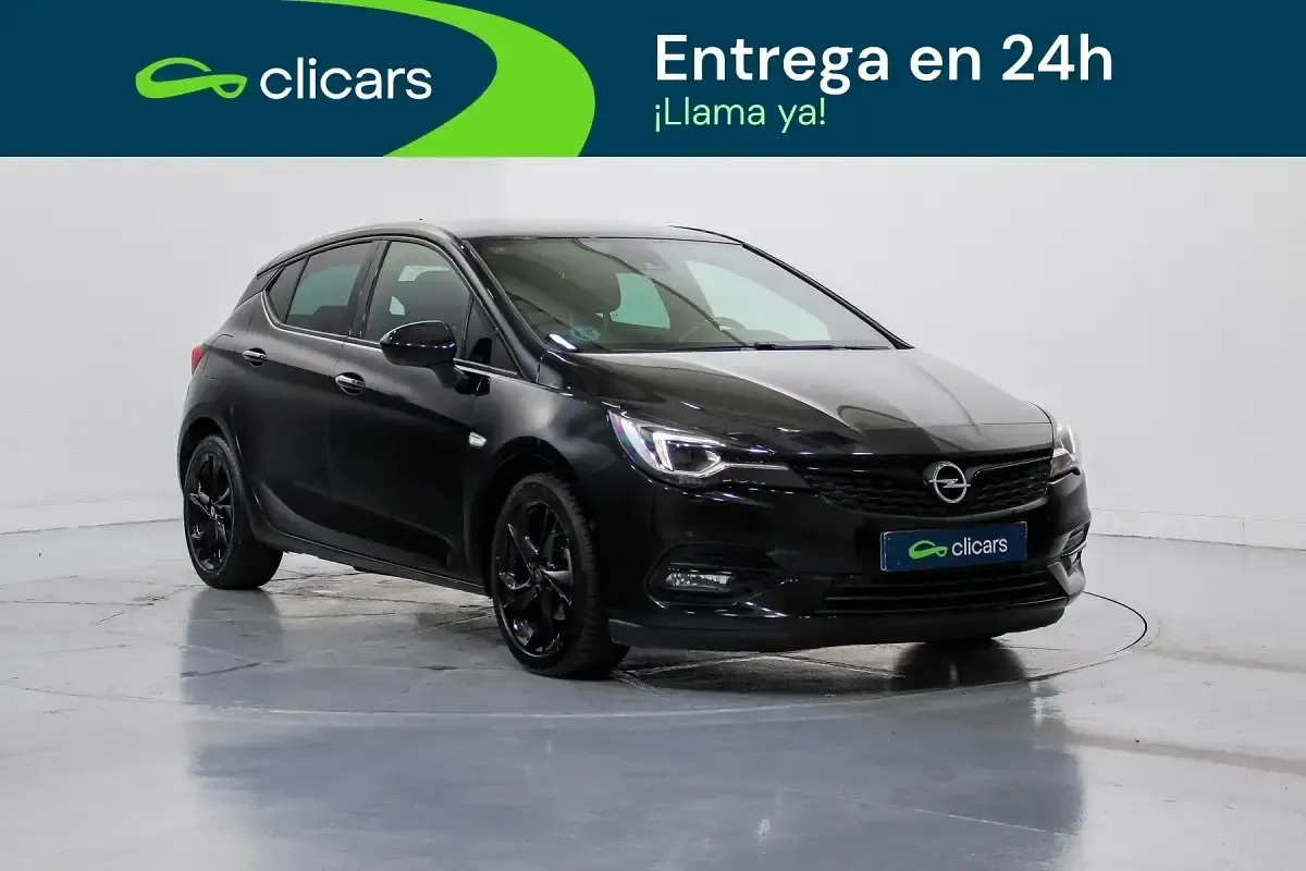 Usado Opel Astra Ultimate 145 CV (106 kW) 2021 Negro Berlina