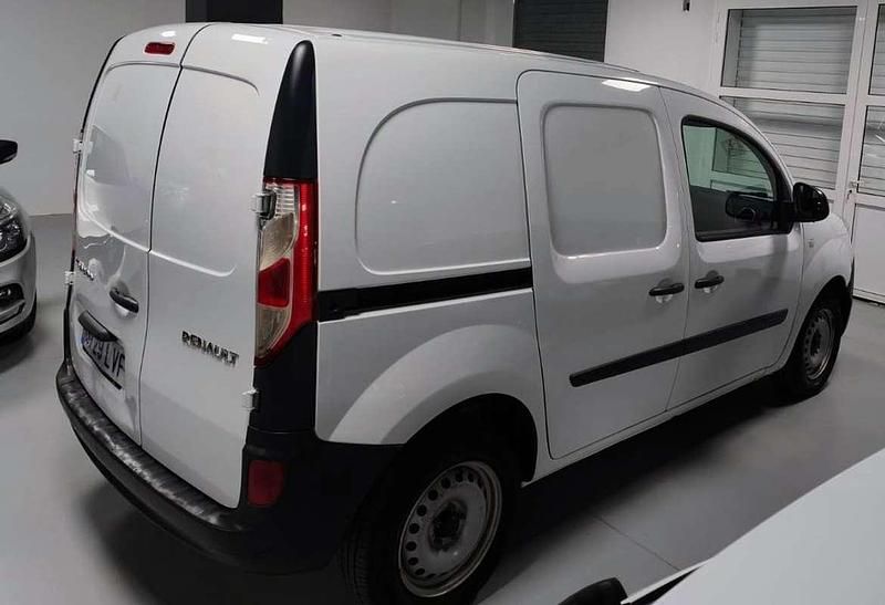 Usado Renault Kangoo 94 CV (69 kW) 2022 Blanco Monovolumen