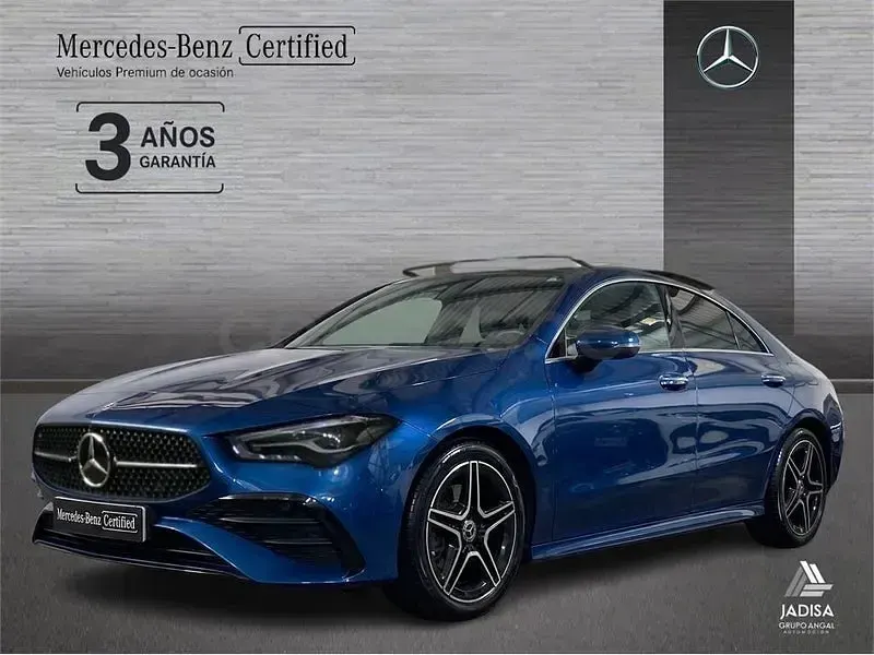 Usado Mercedes CLA200 163 CV (119 kW) 2025 Azul Berlina
