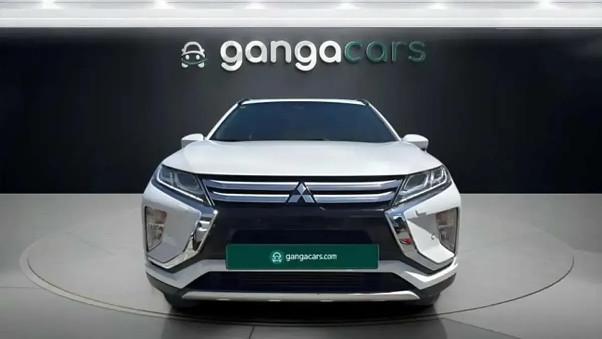 Usado Mitsubishi Eclipse Cross Motion 163 CV (119 kW) 2021 Blanco SUV